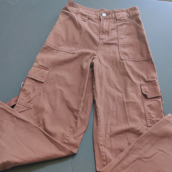 No Boundaries Brown Straight Leg Cargo Pants - Picture 1 of 6